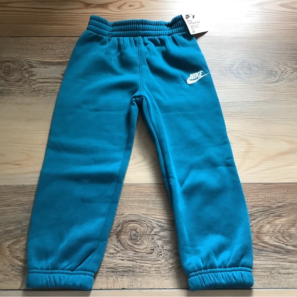 Nike toddler boys 3pc vest set size 4T(NWT)~PRICE IS FIRM~ - Picture 4 of 5